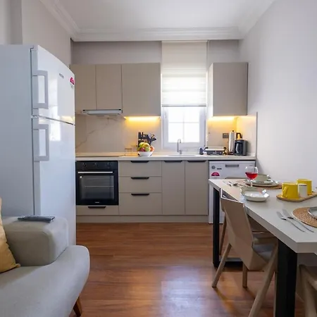 Yellow דירה פאטהיה