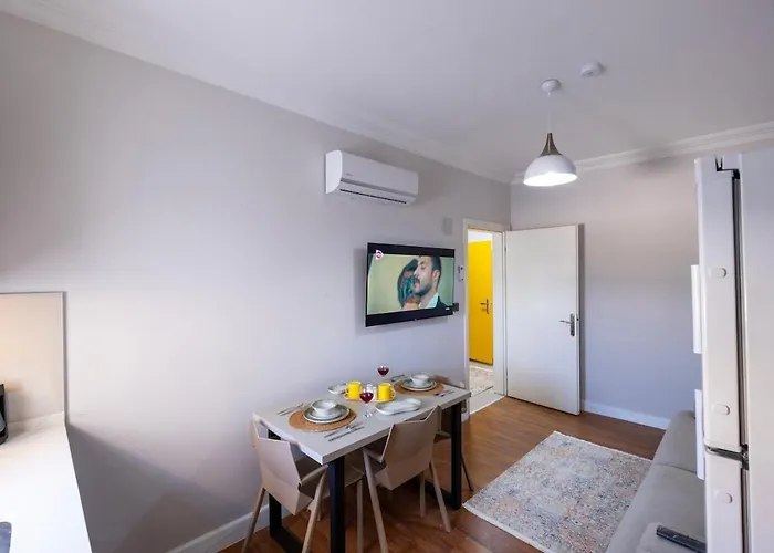 Yellow شقة